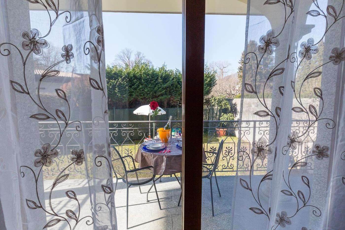 La Petite Dame - Lake Maggiore - 100 M From The Lake Verbania Exterior photo